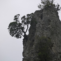 Photo de France - Le Cirque de Mourèze et le Lac du Salagou